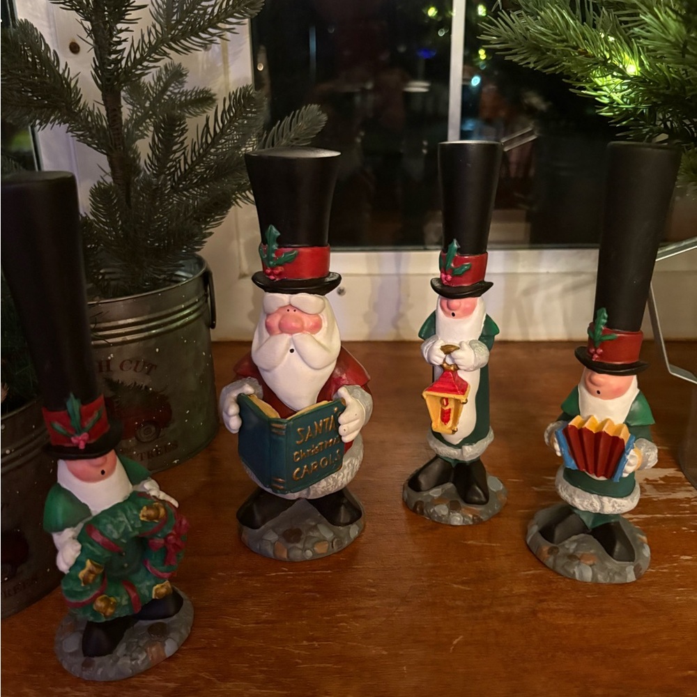 Vintage Carolers